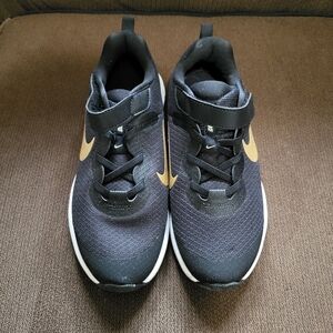 NWOT Nike Sneakers